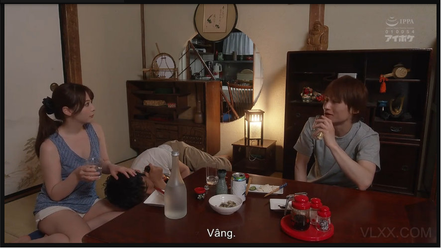 (Vietsub) Có sao đâu, lâu lâu chạm vào chị dâu tí thôi mà